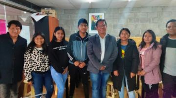 Alumnos del Pablo VI se alistan para el mundial de robótica en Suiza