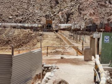 De acuerdo con los datos obtenidos, entre nueve a 16 volquetas de 20 cubos salen mensualmente del área 