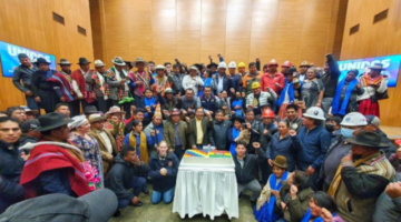 El MAS y el Pacto de Unidad se reunirán de emergencia en Santa Cruz el lunes, en pleno paro
