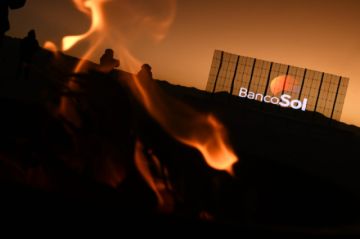 BancoSol realizó su acto en el Salar de Uyuni FOTO Juan Quisbert  APG