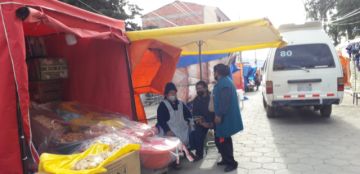 Se ofrecen las tradicionales masitas para las tumbas