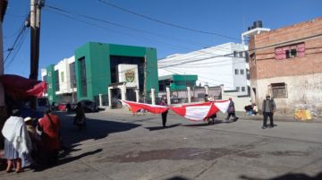 Bloqueos en las calles de la ciudad de Potosí