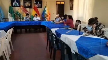 Evo Morales se reúne con diputados del ala radical y recomendó no aprobar la ley del Censo