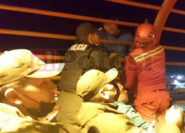 Hombre trató de quitarse la vida saltando del puente más alto de Potosí