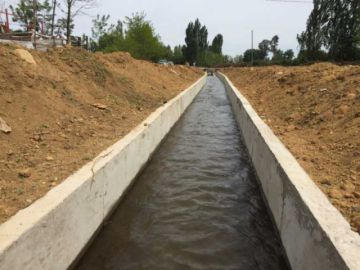 Gobernación quiere garantizar la dotación de agua en Potosí