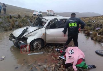 Un accidente en el camino a Llallagua dejó tres muertos y varios heridos