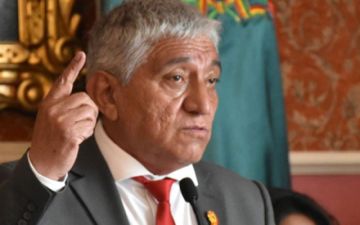 La Paz: Fiscalía imputa al alcalde Iván Arias por un caso de violencia política y pide cautelares
