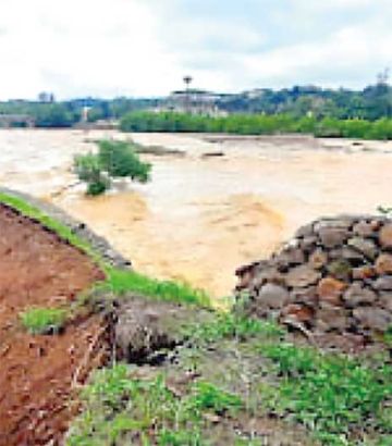 Potosí: Buscan a un adulto mayor arrastrado por el río