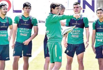 Arabia-Bolivia, con horario y fecha definidos