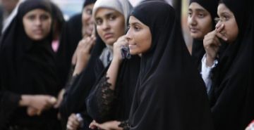 Irán comenzará a reimponer el uso del velo mañana