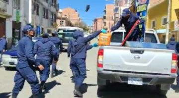 Policía Urbana incauta letreros que estaban en vía pública