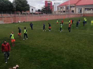 La banda roja parte hoy a Sucre para retar a Independiente