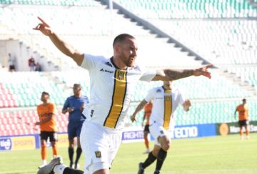 Bolívar y The Strongest defienden la punta como dueños de casa