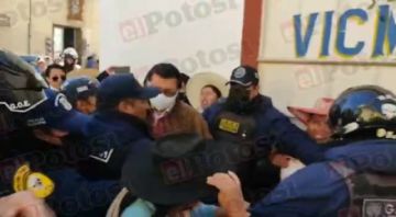 Alcalde Llally fue agredido por vecinos en plena calle