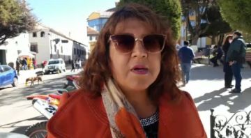 Maestras del Kinder Melchor Daza piden que no se cambie a la directora municipal de educación
