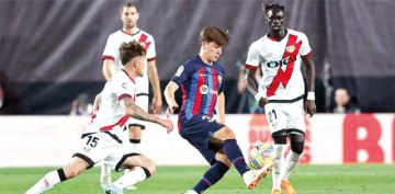 Barcelona tropieza en Vallecas