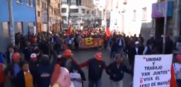 El presidente Arce participa de la marcha por el Día del Trabajo en Bolivia