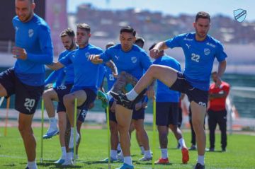 Bolívar busca achicar la brecha en el cierre de la décima segunda jornada del Campeonato