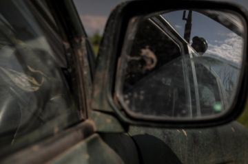 Rusia asegura que sus tropas regulares contienen al enemigo en los flancos de Bajmut