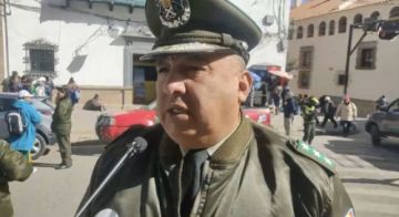 Continúa el bloqueo del camino Potosí – Sucre, reporta la Policía 