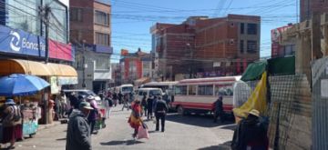Se confirma bloqueo de calles por parte de cooperativas de transporte en Potosí 