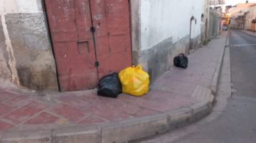 EMAP suspende la recolección de basura por el bloqueo en las calles.