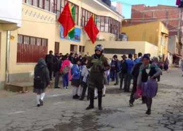 Policías realizan actividades de vigilancia en escuelas