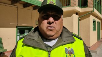 Choque frontal de un automóvil contra un bus deja a una persona fallecida en norte Potosí