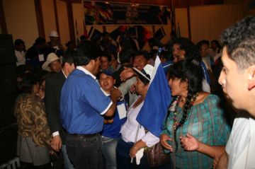 MAS: Apuntan a allanar la reelección de Evo ante TSE
