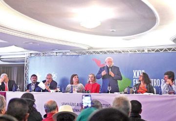 Lula defiende democracia y alternancia en el poder