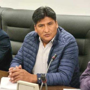 Diputado Flores denuncia  que recibió "amenazas"  