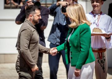 Zelenski llega a Eslovaquia en una visita sorpresa antes de dirigirse esta tarde a Turquía