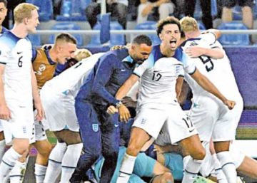 Inglaterra logra su tercera corona en el Europeo 21