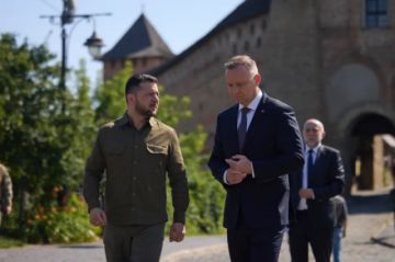 Zelenski celebra una reunión de coordinación para tratar la situación en frontera con Bielorrusia