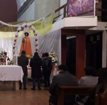 Inician las veladas a San Bartolomé con procesión y misa