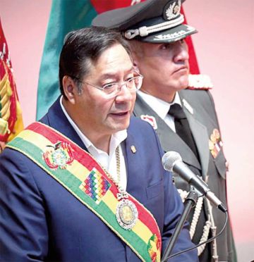 Arce ve “sabotaje” e  intentos de desunión y dice que no callará