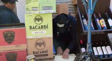 Intendencia reporta que incautaron bebidas de contrabando en la feria popular