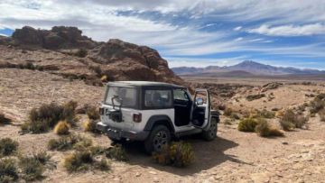 Diprove recupera jeep  robado en Chile: está valuado en $us 35 mil