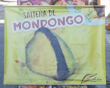 Más para la sonrisa: ofrecen “salteña de mondongo” en La Paz