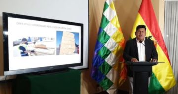 Gobierno afirma que coordinó con Chile el secuestro de dos toneladas de droga en Arica