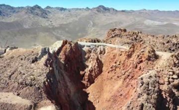 Vocales inspeccionan cerro para  verificar si hay o no preservación