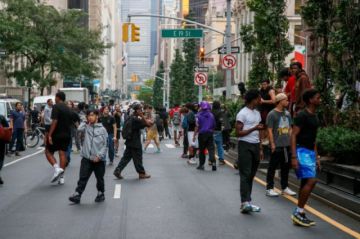 Nueva York libera al “streamer” que causó caos en Manhattan al prometer consolas gratis