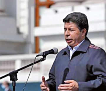 Fiscal denuncia a Castillo por el caso de ascensos 