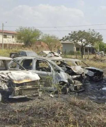 Incendio afectó a depósitos de la Policía