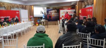 Imcruz informó sobre la calidad de Shell lubricantes en la Villa Imperial.