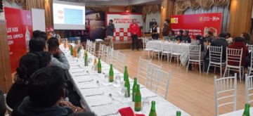 Imcruz informó sobre la calidad de Shell lubricantes en la Villa Imperial.