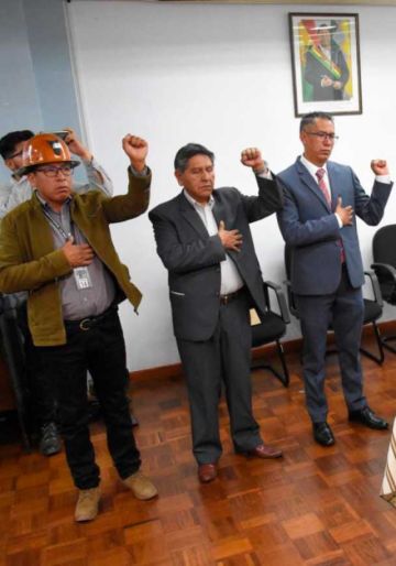 Posesionaron a tres nuevas autoridades del área minera 