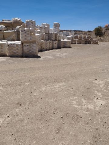Cajas de ladrillo refractario que ya no se usará.