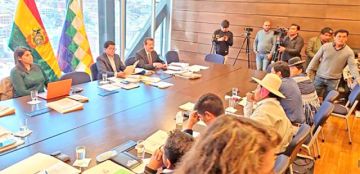 Juicio de responsabilidades a Áñez se empantana en la Asamblea