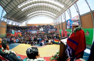 Presidente Arce anuncia proyecto de agua para el riego en Thamari